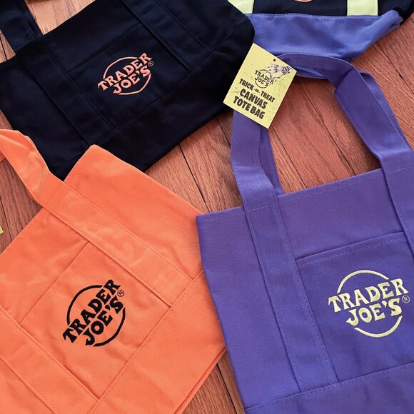 🎃 NWT Set of 4 Trader Joe's MINI Canvas Halloween Tote Bags. Trick or Treat Bag - Picture 2 of 10